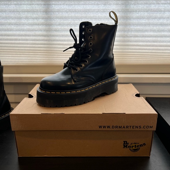 DR MARTENS Jadon Boot Smooth Leather Platforms - Picture 4 of 10